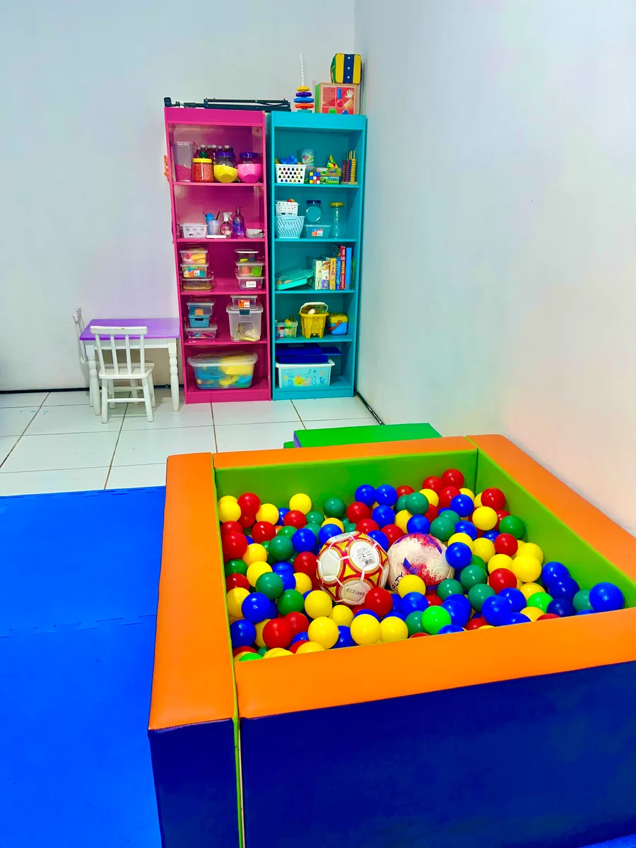 Espaço de brincadeiras e movimento